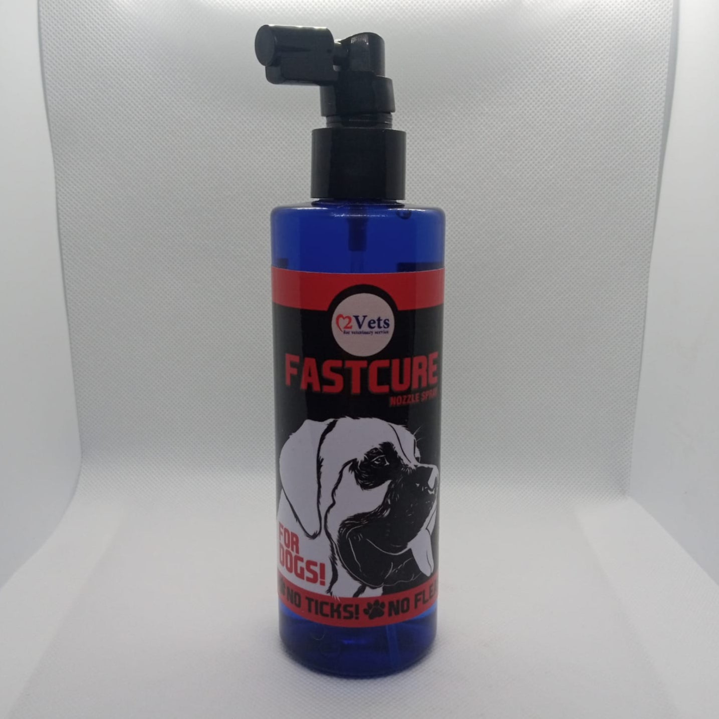 Blue bottle with black pump labeled 'Fastcure' on a white background