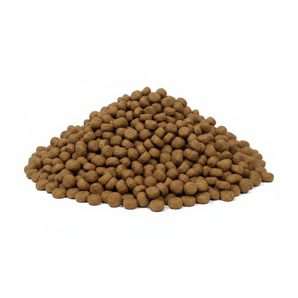 PetFriend Doodzy premium chicken flavour dry cat food kibble pile on a white background