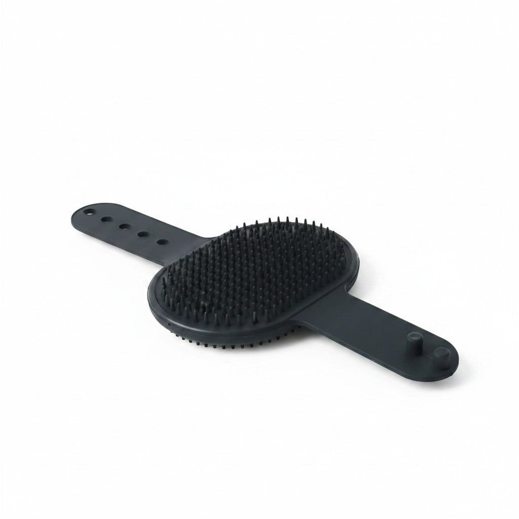 PetFriend black silicone pet showering hand aid with grooming bristles and adjustable strap for easy washing