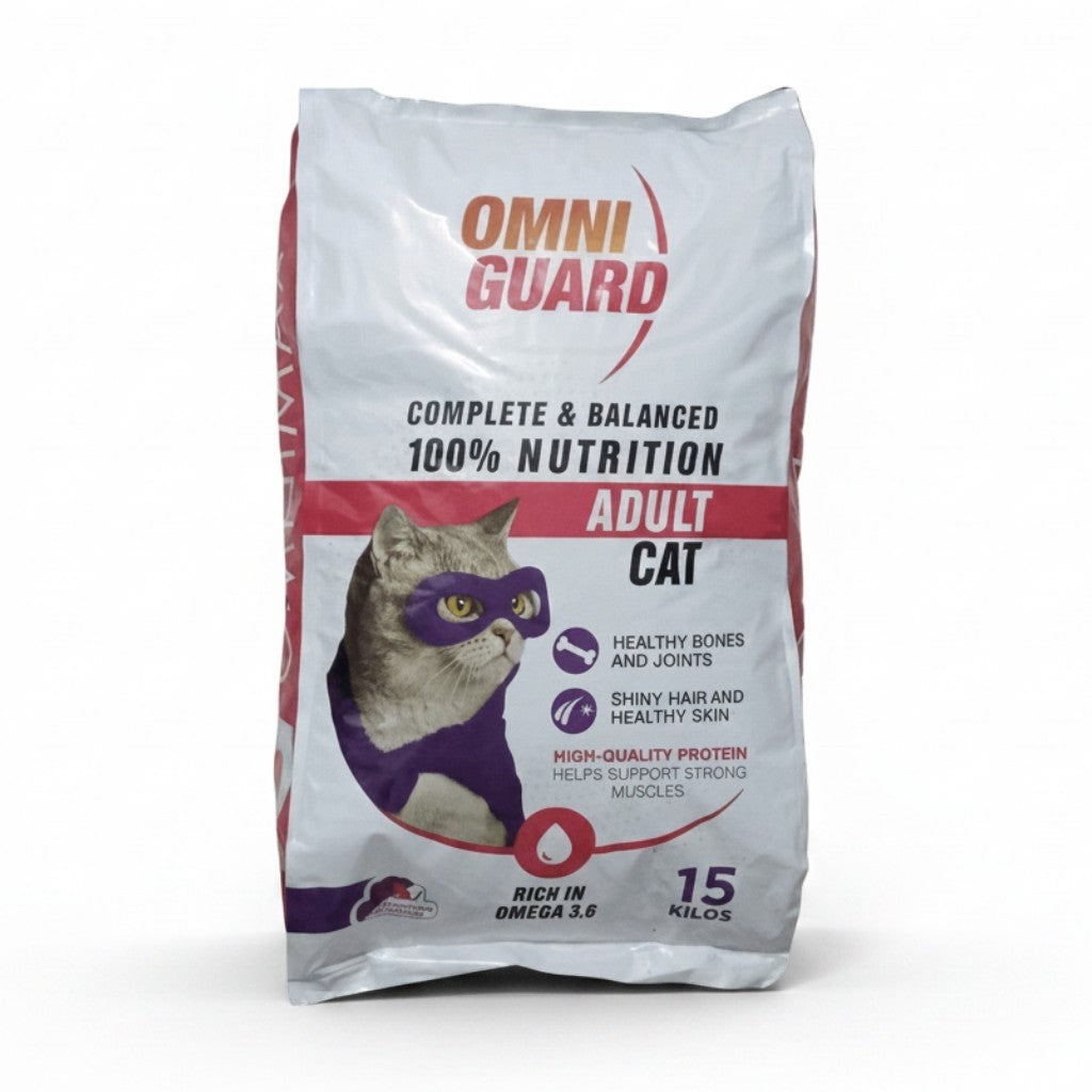 PetFriend OmniGuard chicken flavour adult cat dry food in a 15kg bag with a superhero cat illustration